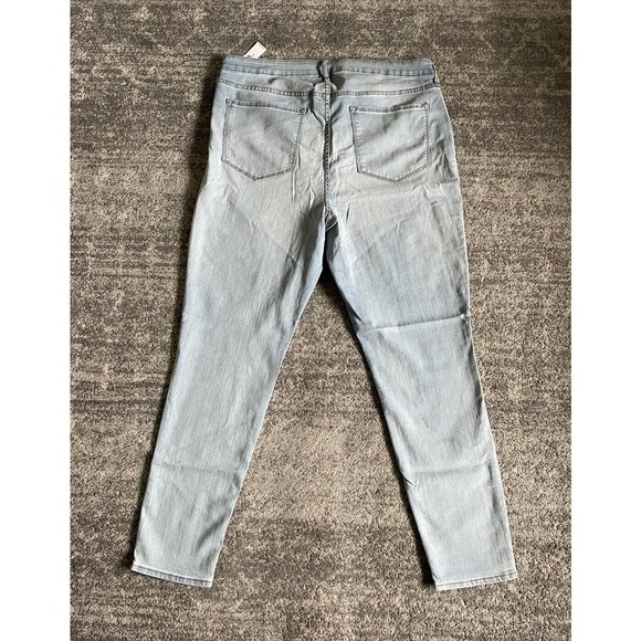 Old Navy Womens 18 Tall Jeans Pants Blue Light Wash Super Skinny Ankle NWT P6 - Picture 2 of 12